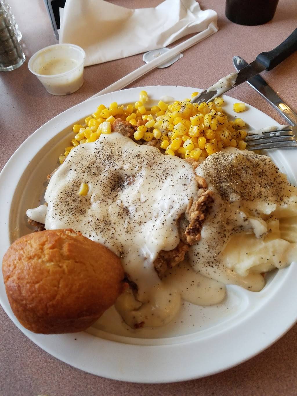 Mamas Daughters Diner | restaurant | 2014 Irving Blvd, Dallas, TX 75207, USA | 2147428646 OR +1 214-742-8646