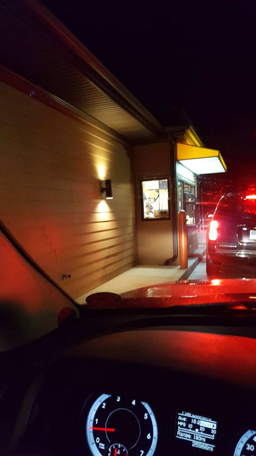 Dunkin | cafe | 160 Kukas Ln, Waterbury, CT 06705, USA | 2035742211 OR +1 203-574-2211