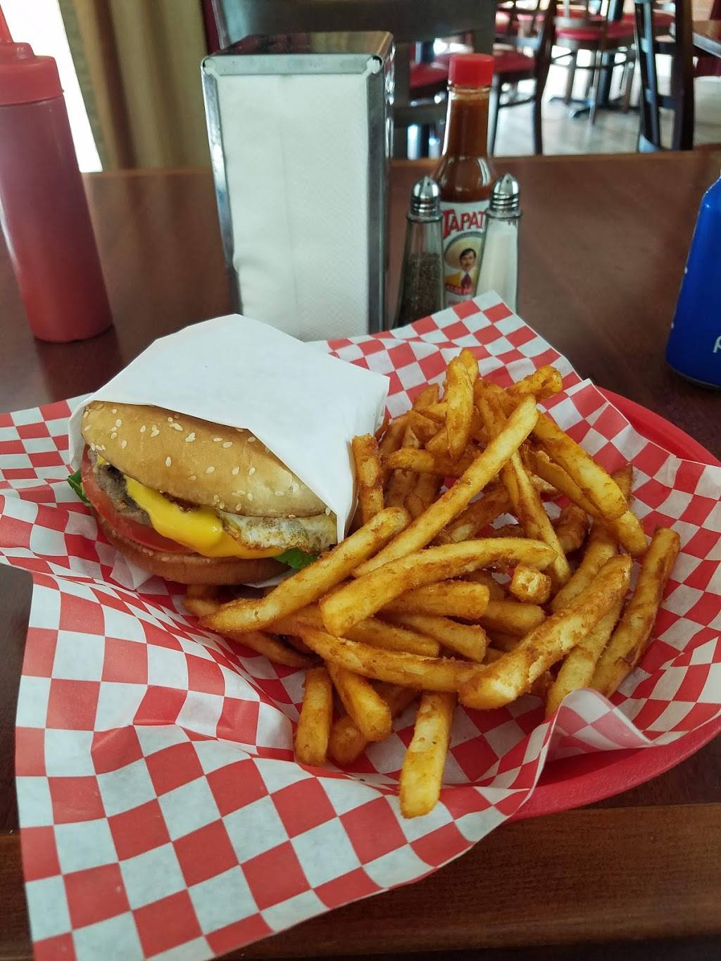 The HotSpot Grill | restaurant | 12211 Centralia St, Lakewood, CA 90715, USA | 5628603031 OR +1 562-860-3031