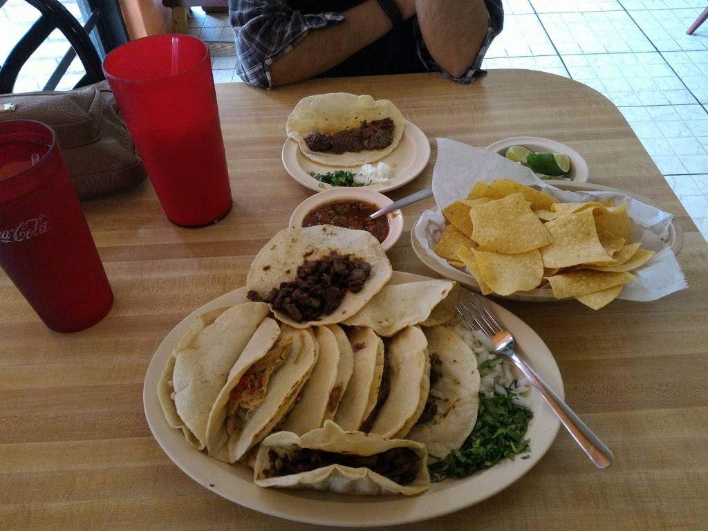 Tacos Don Pepes | restaurant | 809 S Park Ave, Apopka, FL 32703, USA | 4078846311 OR +1 407-884-6311