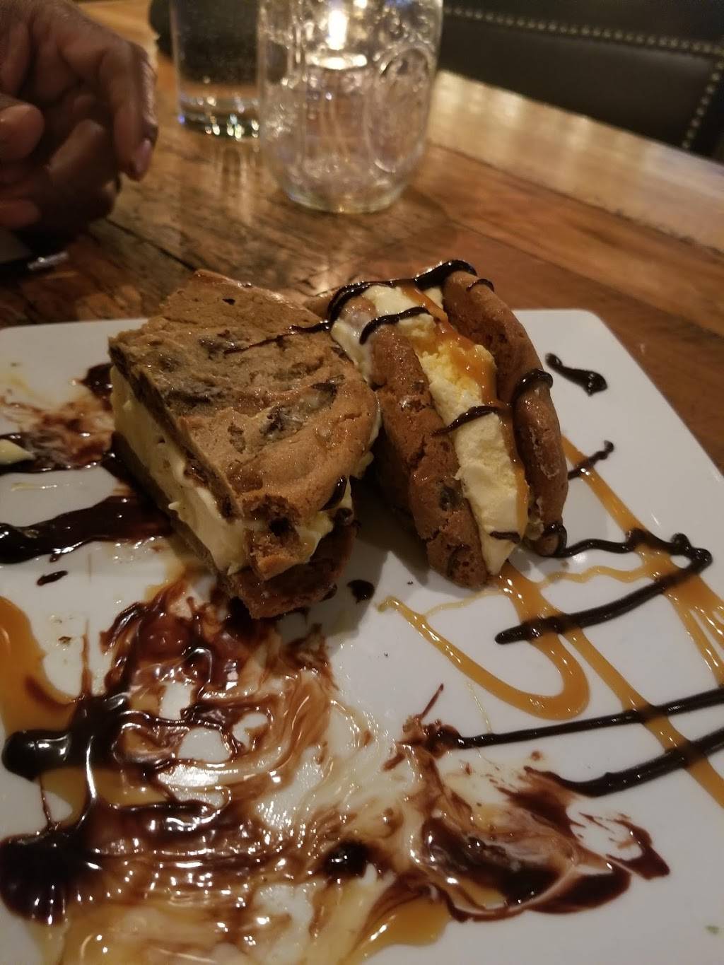 The Ainsworth - Kansas City | restaurant | 11563 Ash St, Leawood, KS 66211, USA | 9133202530 OR +1 913-320-2530