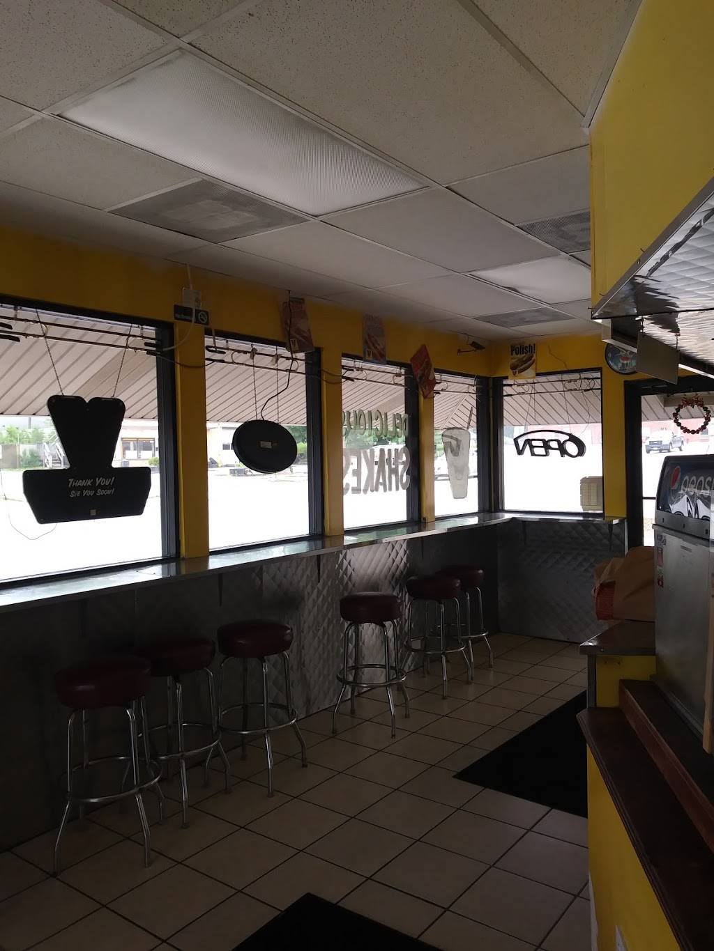 Super Star & Gyros | restaurant | 2923 Chicago Rd, South Chicago Heights, IL 60411, USA | 7087090165 OR +1 708-709-0165