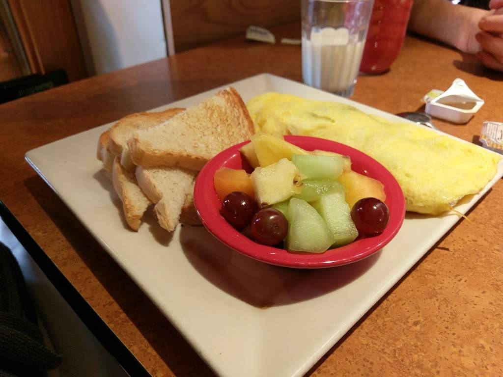 Woodys Grille | restaurant | 6399 City W Pkwy, Eden Prairie, MN 55344, USA | 9529448799 OR +1 952-944-8799