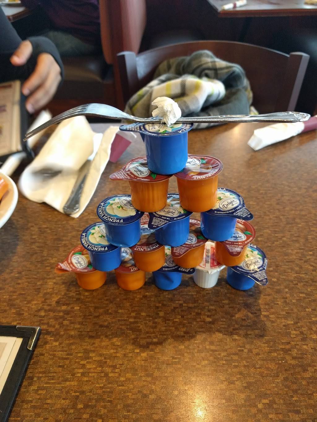 Cozy Corner Restaurant & Pancake House | restaurant | 4356 W Diversey Ave, Chicago, IL 60639, USA | 7737773500 OR +1 773-777-3500