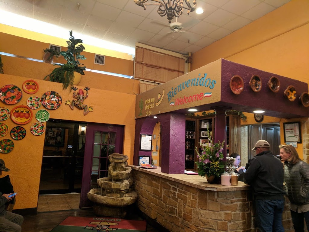 The Original Henrys | restaurant | 3015 Sherwood Way, San Angelo, TX 76901, USA | 3252230171 OR +1 325-223-0171