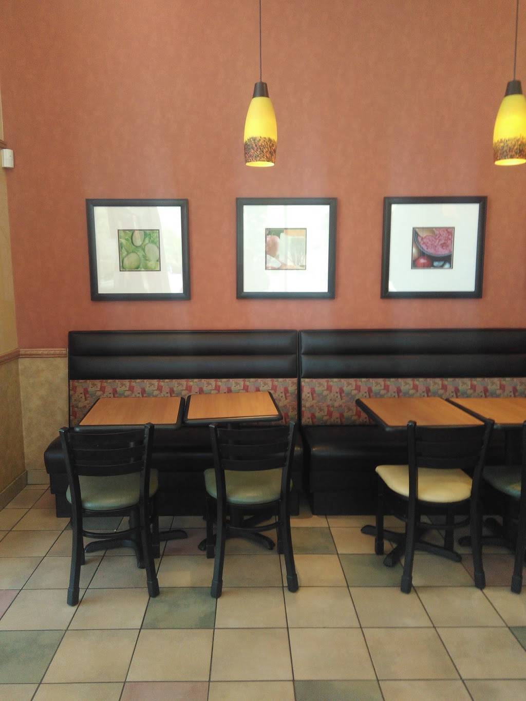 Subway | restaurant | Marketplace, 1717 E Vista Chino Suite B-6, Palm Springs, CA 92262, USA | 7603228808 OR +1 760-322-8808