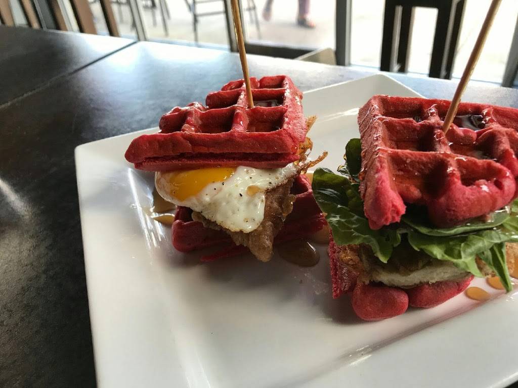 CalaBar & Grill | night club | 4144 Redan Rd #102, Stone Mountain, GA 30083, USA | 4042992240 OR +1 404-299-2240