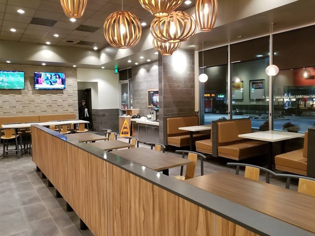 Panda Express | meal takeaway | 13311 Shelbyville Rd, Louisville, KY 40223, USA | 5024893980 OR +1 502-489-3980