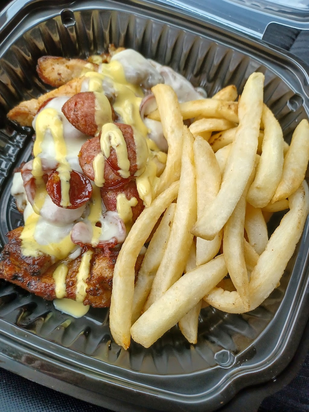 El probocon LLC | restaurant | 6110 Memphis Ave, Cleveland, OH 44144, USA | 2166617805 OR +1 216-661-7805