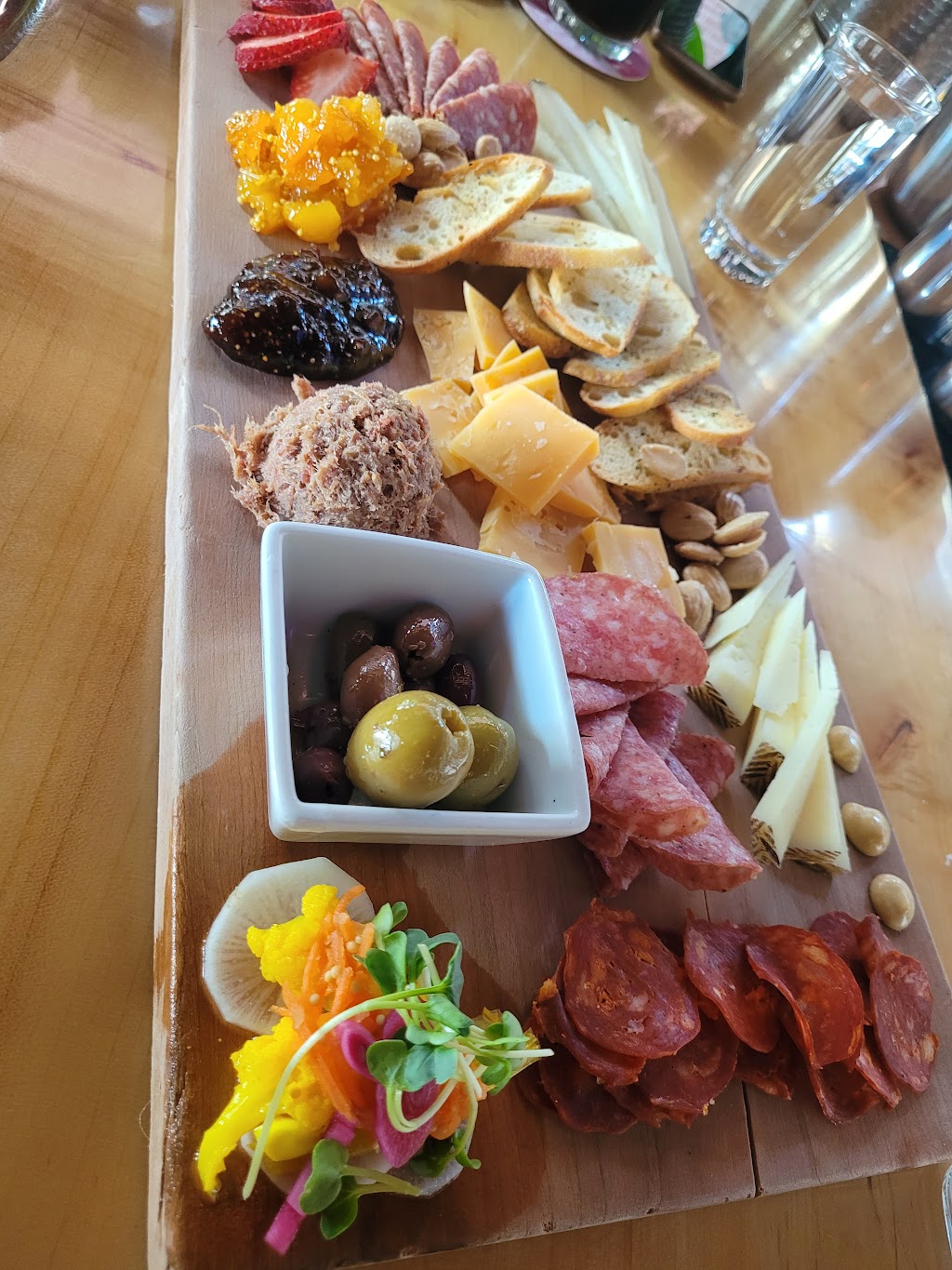 Salt and Board | restaurant | 115 Harvard Dr SE #9, Albuquerque, NM 87106, USA | 5052192001 OR +1 505-219-2001