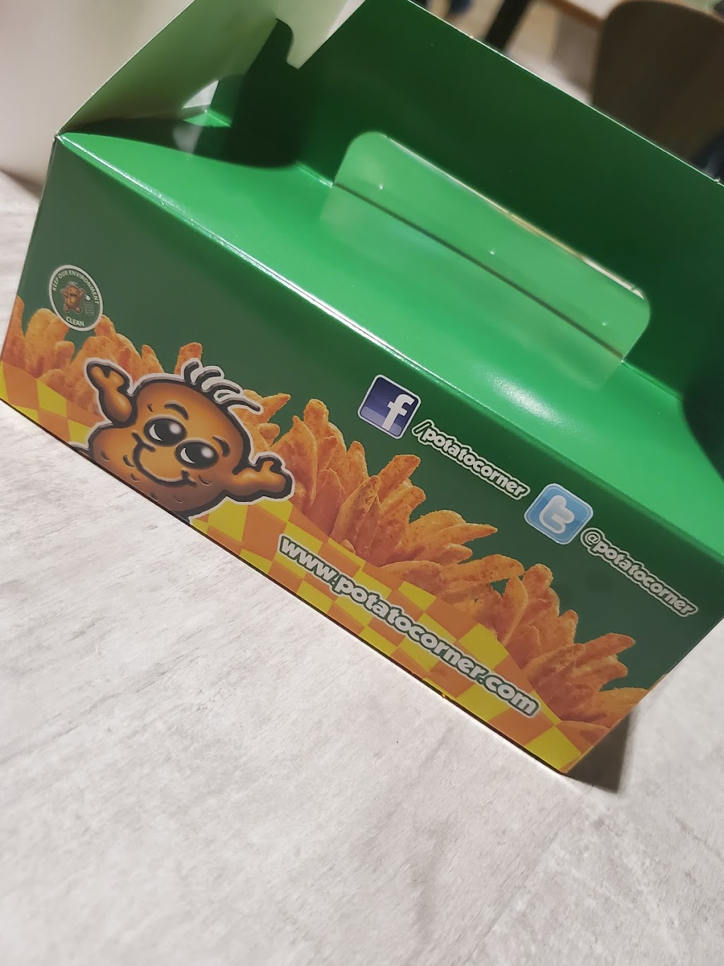 Potato Corner | restaurant | 6600 Menaul Blvd NE, Albuquerque, NM 87110, USA | 5058812700 OR +1 505-881-2700