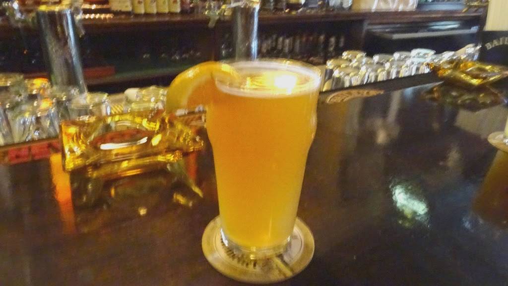 Molly McHughs Irish Pub | restaurant | 111 S Kentucky Ave, Lakeland, FL 33801, USA | 8636866231 OR +1 863-686-6231