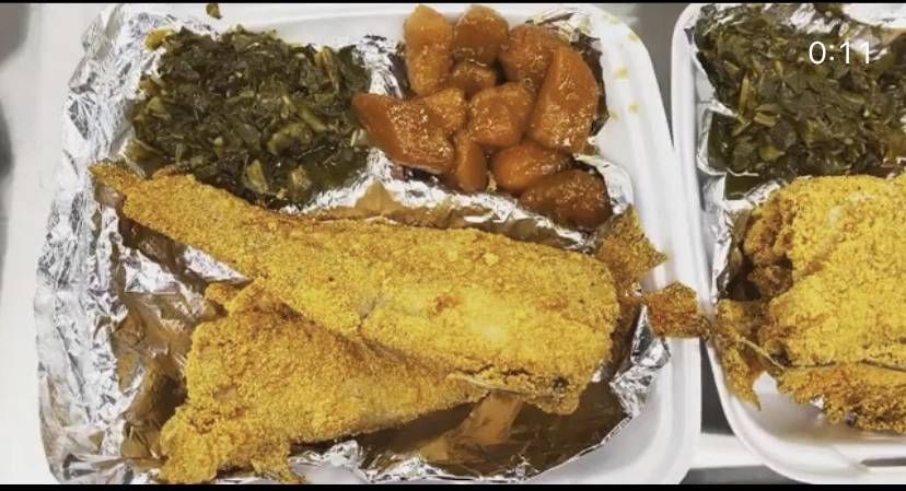 Red walters Bar-B-Que | restaurant | 15116 Lakeshore Blvd, Cleveland, OH 44110, USA | 2167955688 OR +1 216-795-5688