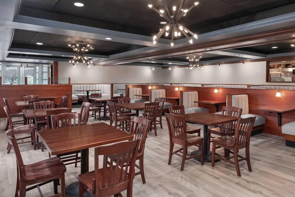 Tavern on 13th Bar and Grille | restaurant | 6331 South 13th Street, Milwaukee, WI 53221, USA | 4147641500408 OR +1 414-764-1500 ext. 408