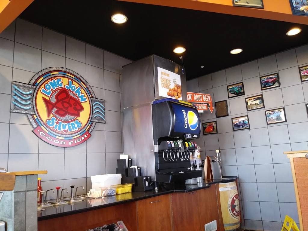 Long John Silvers/A&W | restaurant | 3110 Wheeling Ave, Muncie, IN 47303, USA | 7657470557 OR +1 765-747-0557