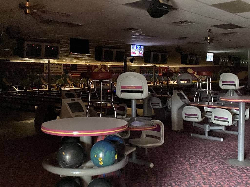 Strikers Entertainment | restaurant | 30971 Armada Ridge Rd, Richmond, MI 48062, USA | 5867279292 OR +1 586-727-9292