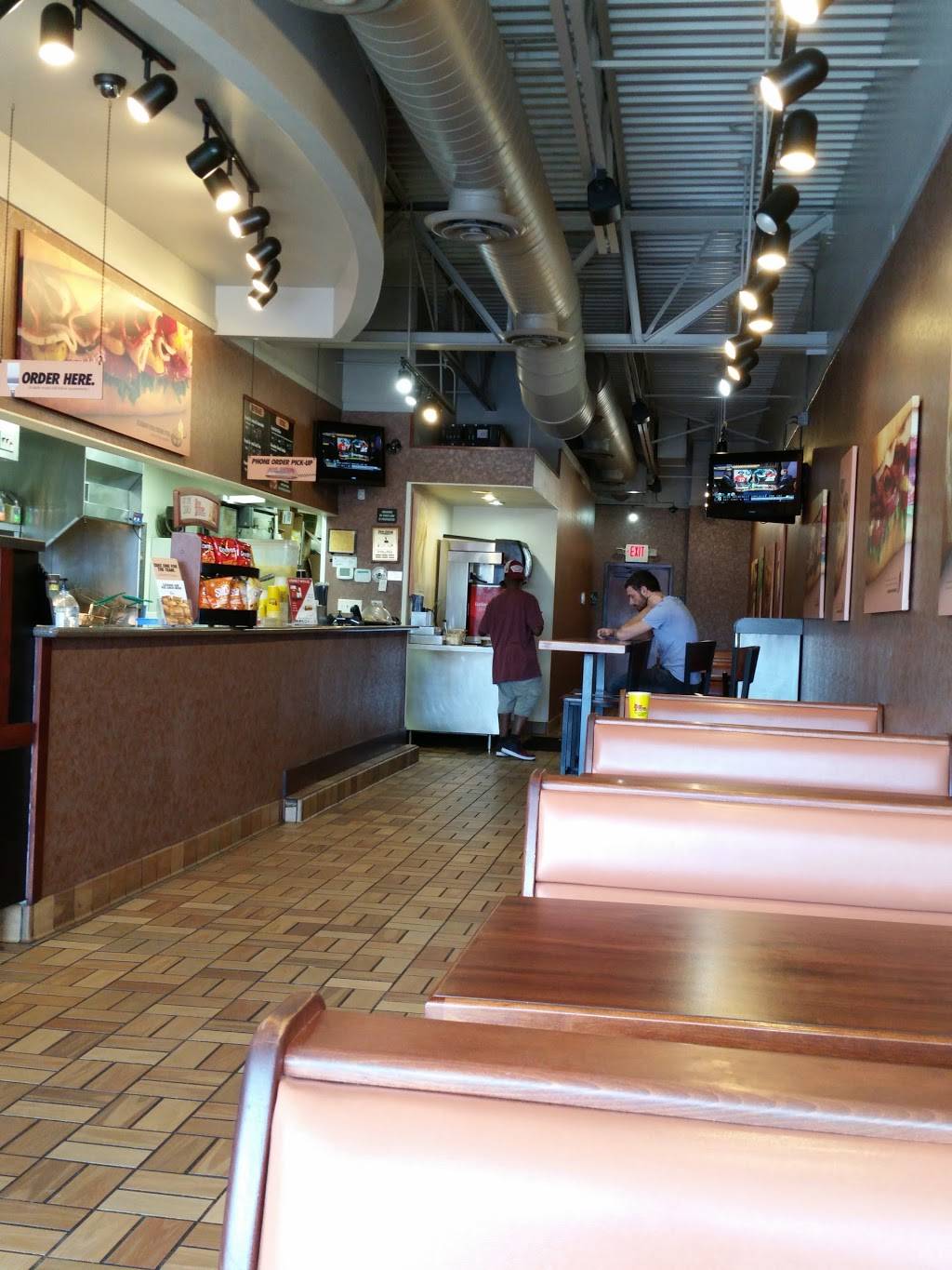 Penn Station East Coast Subs | restaurant | 8246 Rockville Rd, Indianapolis, IN 46214, USA | 3172097366 OR +1 317-209-7366