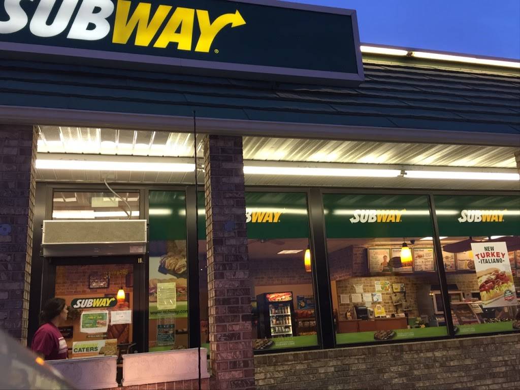 Subway Restaurants | restaurant | 216 Lanier Dr, Statesboro, GA 30458, USA | 9127649878 OR +1 912-764-9878