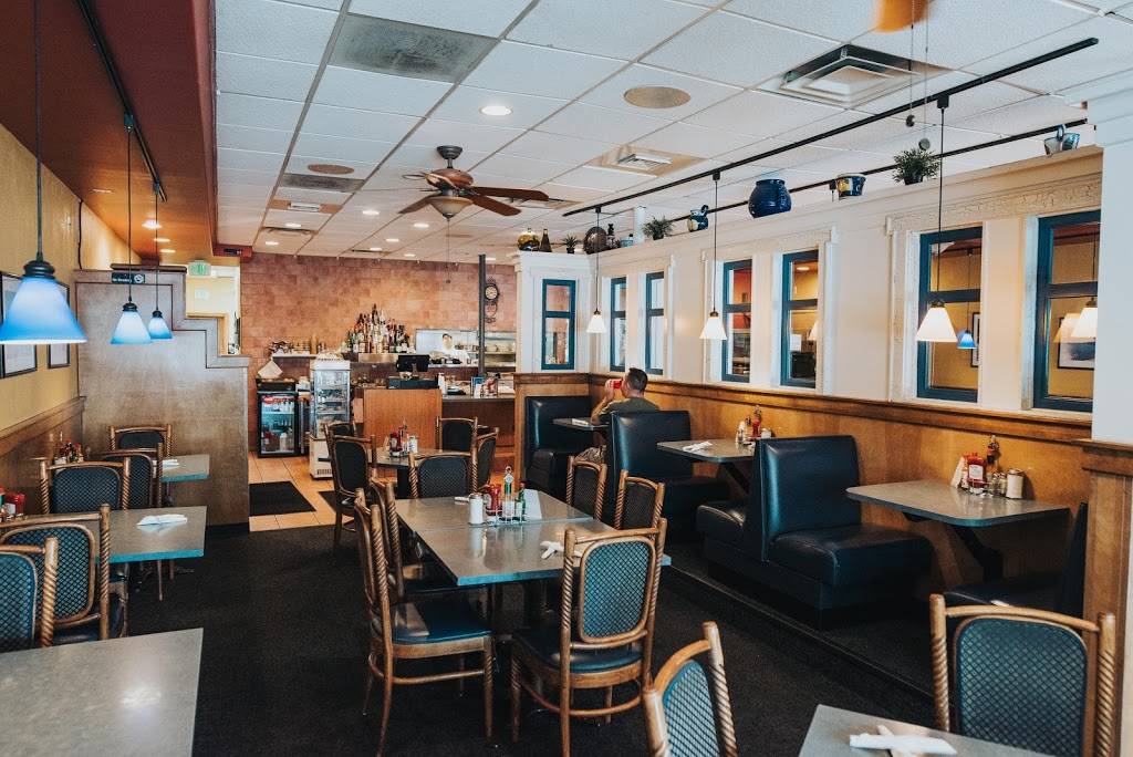 Chef Zorbas | restaurant | 2626 E 12th Ave, Denver, CO 80206, USA | 3033210091 OR +1 303-321-0091