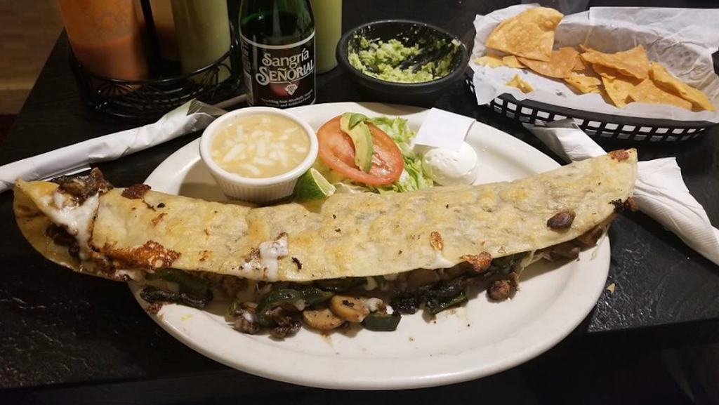 Machetes Authentic Mexican Food | restaurant | 9104 East 35th St S, Independence, MO 64052, USA | 8163817968 OR +1 816-381-7968