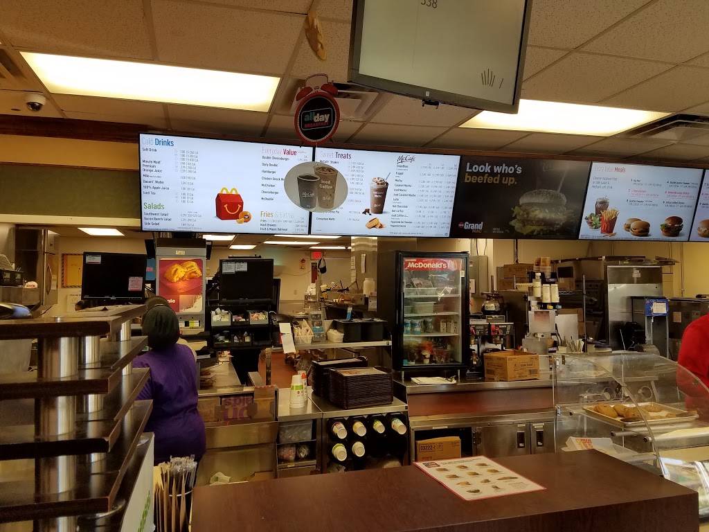 McDonalds | cafe | 207 W Broadway, Louisville, KY 40202, USA | 5025844773 OR +1 502-584-4773