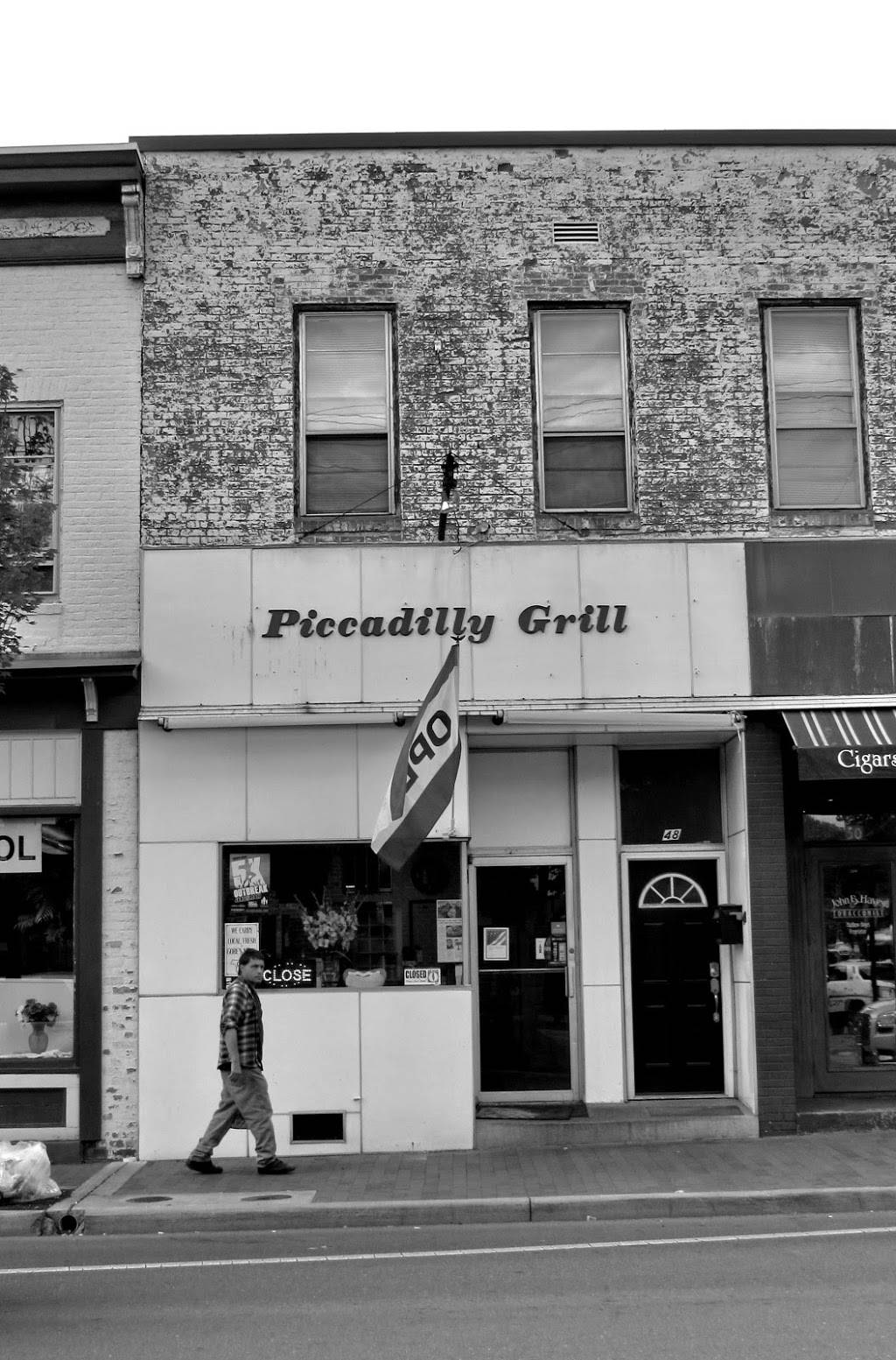 Piccadilly Grill Diner | restaurant | 46 E Piccadilly St #4824, Winchester, VA 22601, USA | 5407227177 OR +1 540-722-7177