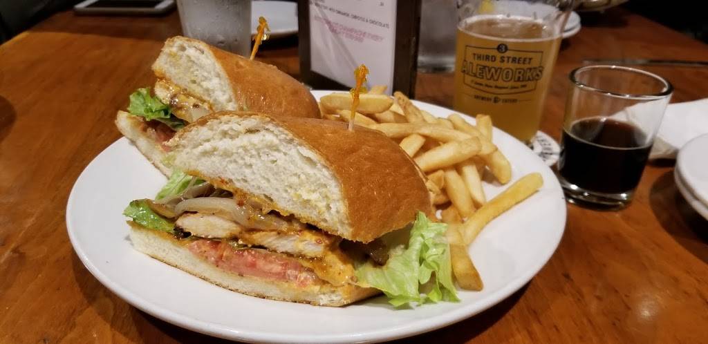 Third Street Aleworks | restaurant | 610 3rd St, Santa Rosa, CA 95404, USA | 7075233060 OR +1 707-523-3060