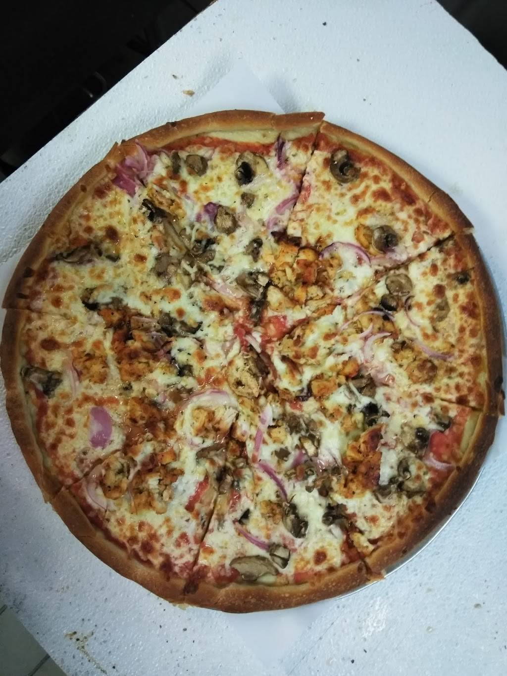 Crown Fried Chicken | restaurant | 12 Lebanon St, Malden, MA 02148, USA | 7816051180 OR +1 781-605-1180