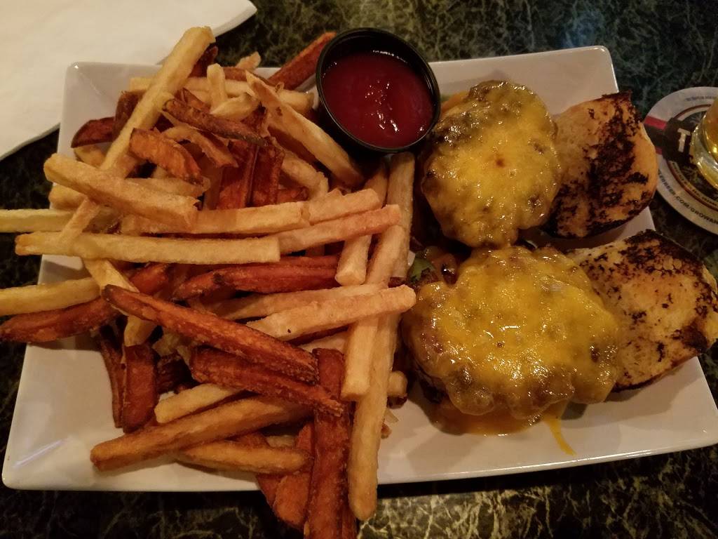 2312 Garrett Bar | restaurant | 2312 Garrett Rd, Drexel Hill, PA 19026, USA | 6106269900 OR +1 610-626-9900