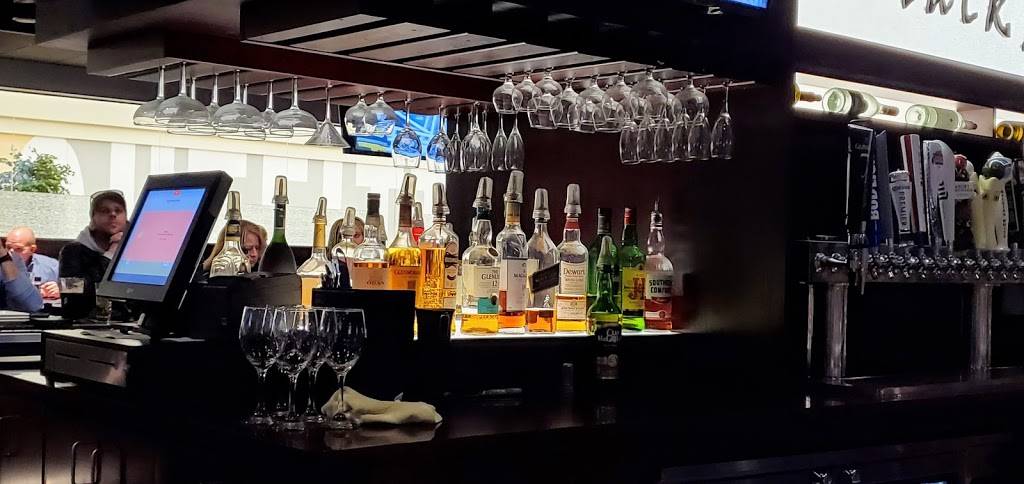 Black Rock Bar & Grill - Grand Rapids | restaurant | 3195 28th St SE, Kentwood, MI 49512, USA | 6163694047 OR +1 616-369-4047