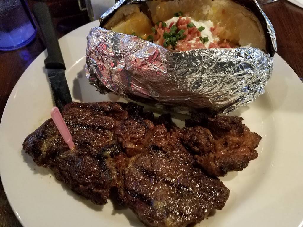 Coaches Sports Bar & Grill | restaurant | 1002, 17460 Northwest Fwy, Houston, TX 77040, USA | 7134667773 OR +1 713-466-7773