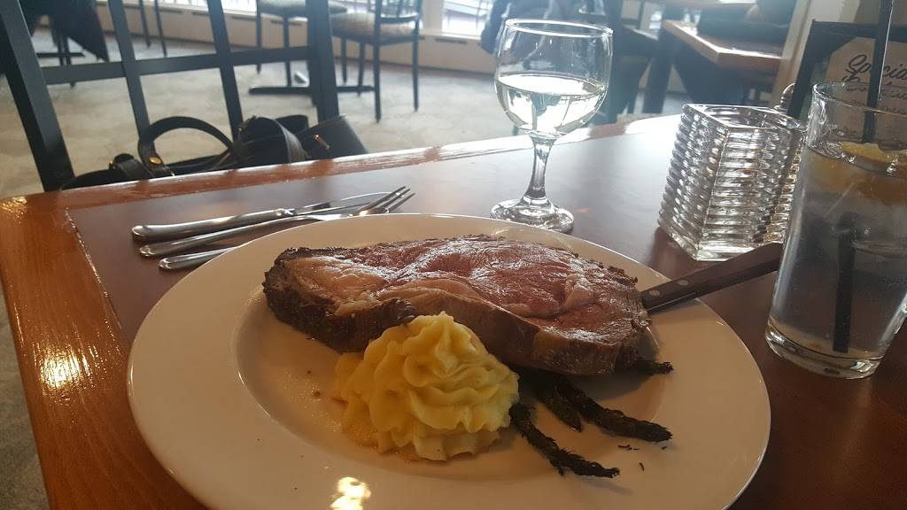 The Hilltop Restaurant | restaurant | 516 Steele Hill Rd, Sanbornton, NH 03269, USA | 6035240500 OR +1 603-524-0500