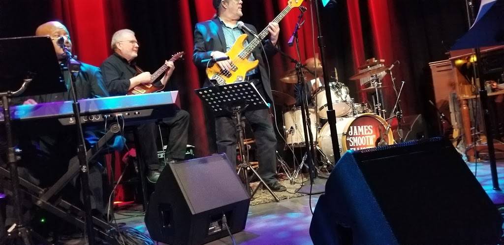 Natalies Music Hall & Kitchen | restaurant | 945 King Ave, Columbus, OH 43212, USA | 6144362625 OR +1 614-436-2625