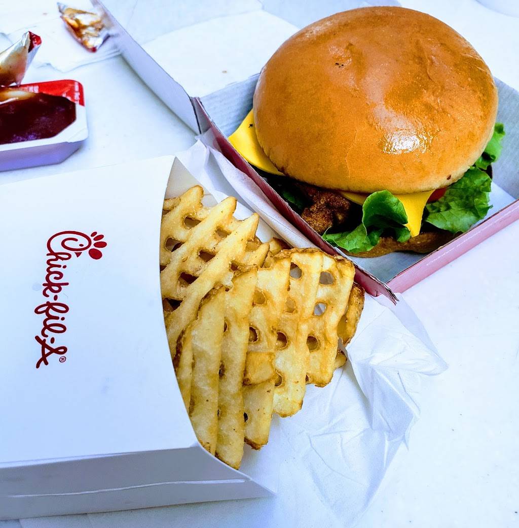 Chick-fil-A | restaurant | 11401 Pines Blvd Ste 466, Pembroke Pines, FL 33026, USA | 9544305993 OR +1 954-430-5993