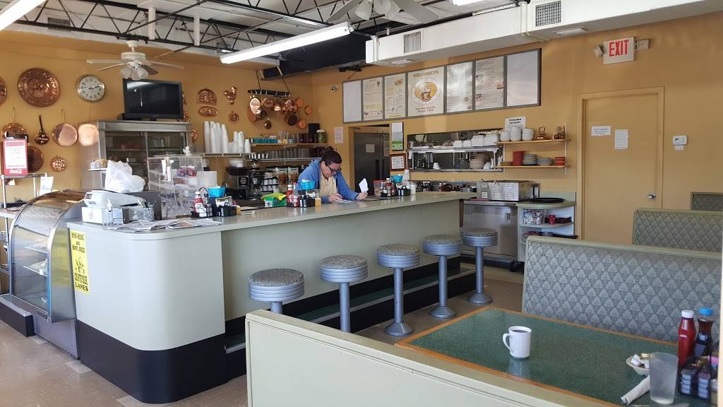 Angies Grill | restaurant | 1732 Drew St, Clearwater, FL 33755, USA | 7274412644 OR +1 727-441-2644