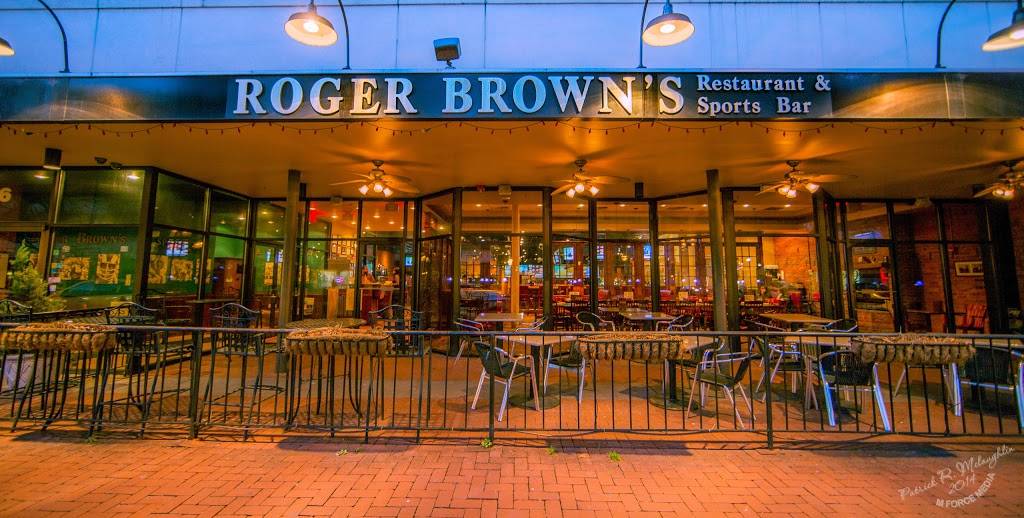 Roger Browns Restaurant and Sports Bar | restaurant | 316 High St, Portsmouth, VA 23704, USA | 7573995377 OR +1 757-399-5377