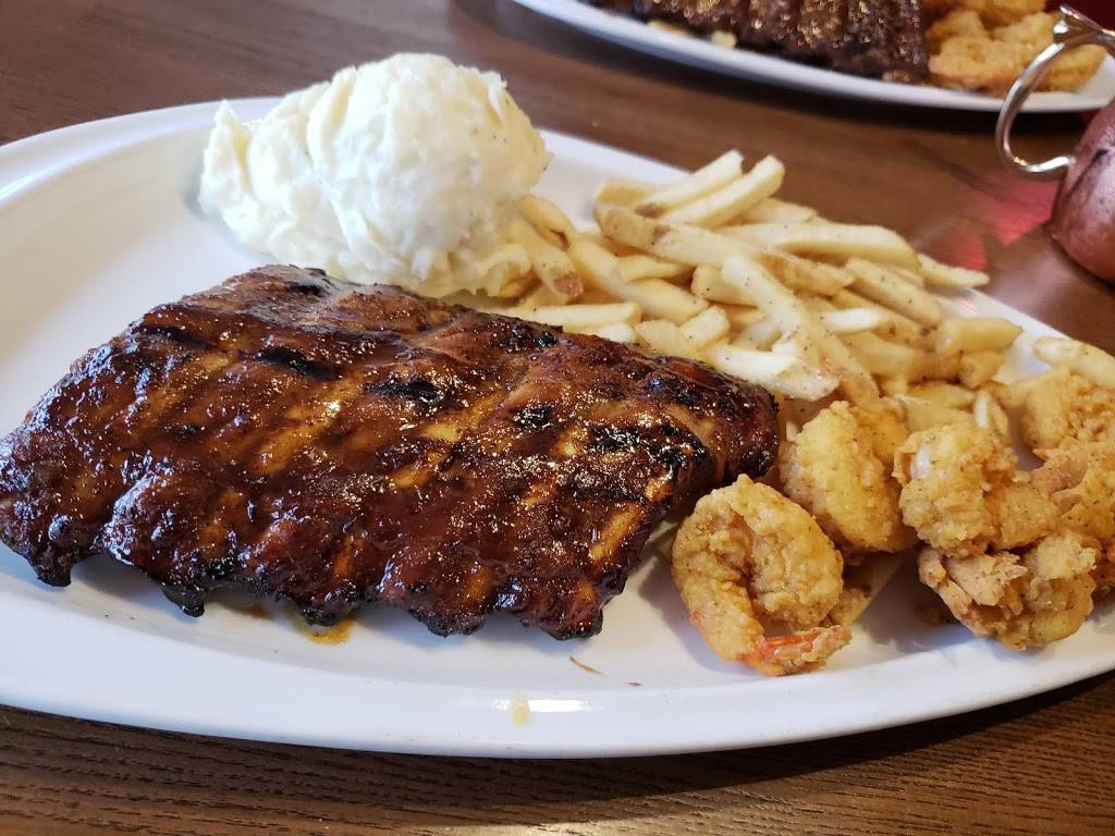 TGI Fridays | restaurant | 4000 City Ave, Philadelphia, PA 19131, USA | 2158787070 OR +1 215-878-7070