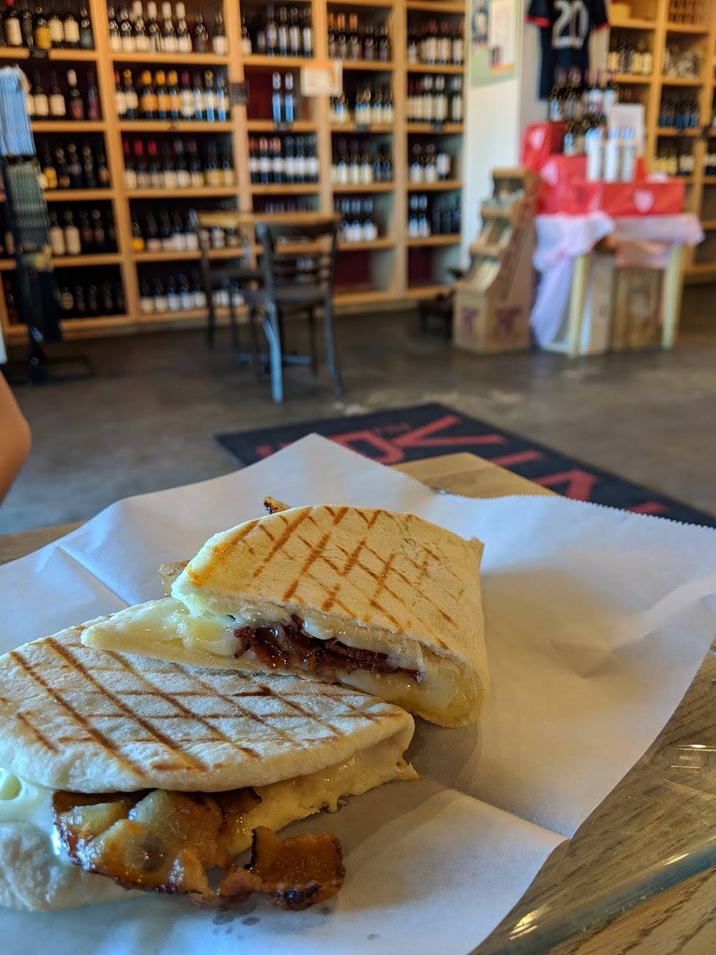 The Vin Bin Southboro | meal takeaway | 154 Turnpike Rd, Southborough, MA 01772, USA | 5084858884 OR +1 508-485-8884