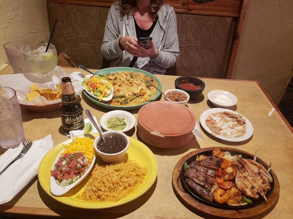 Pine Island | shopping mall | 8800-8900, FL-84, Davie, FL 33324, USA | 5616302300 OR +1 561-630-2300