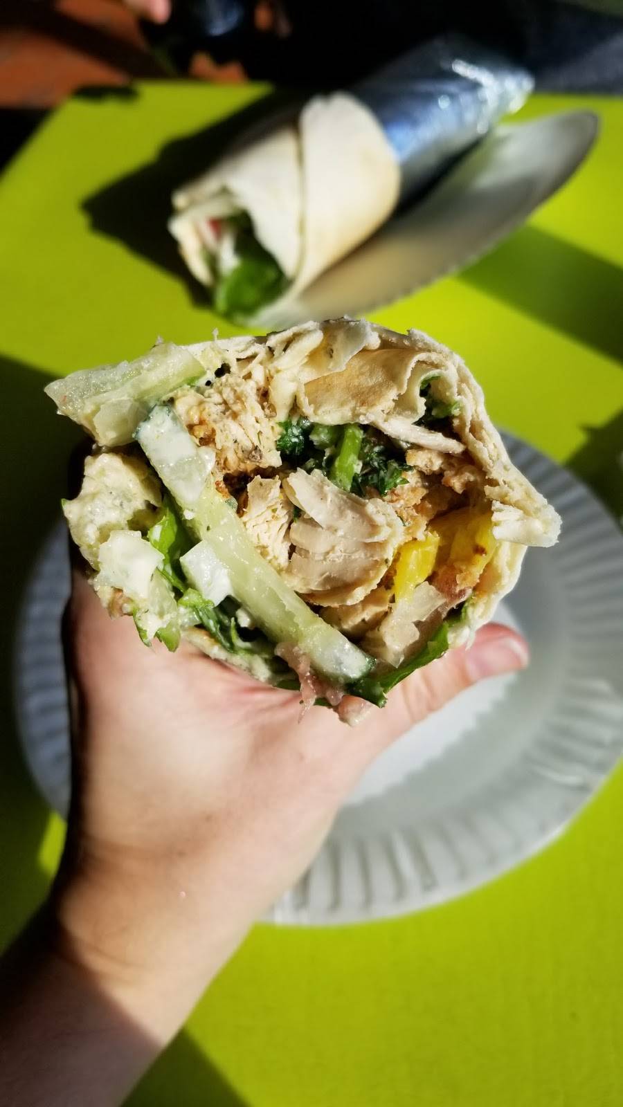 International Pocket Cafe | restaurant | 52 E Main Rd, Middletown, RI 02842, USA | 4018478900 OR +1 401-847-8900