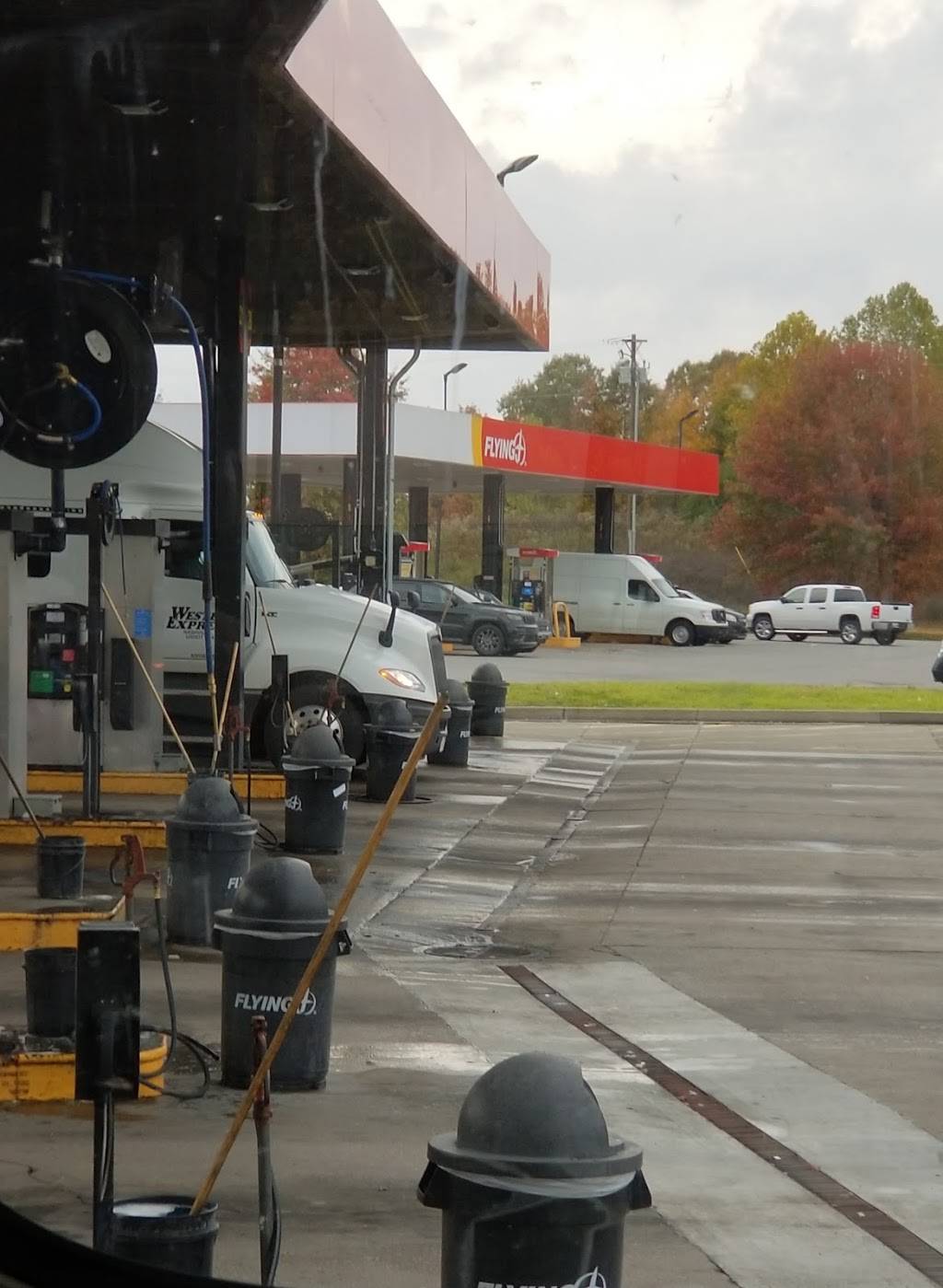 Flying J Travel Center | restaurant | 1420 TN-96 N, Fairview, TN 37062, USA | 6157994116 OR +1 615-799-4116