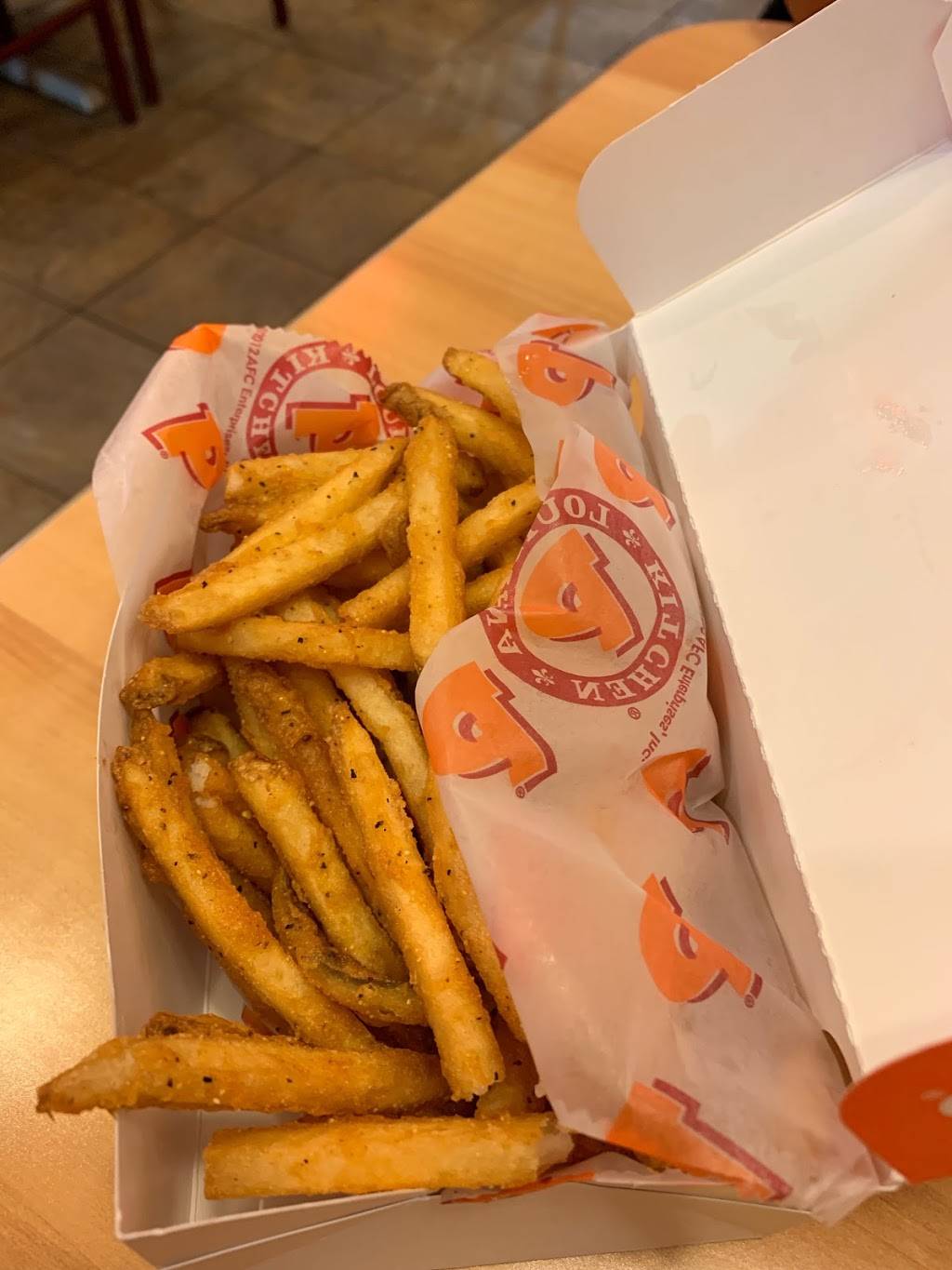 Popeyes Louisiana Kitchen | restaurant | 3010 S Martin Luther King Jr Blvd, Lansing, MI 48910, USA | 5178879861 OR +1 517-887-9861