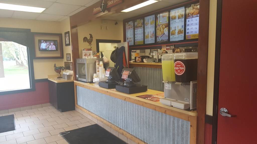 Lees Famous Recipe Chicken | restaurant | 8319 Vine St, Cincinnati, OH 45216, USA | 5138212999 OR +1 513-821-2999