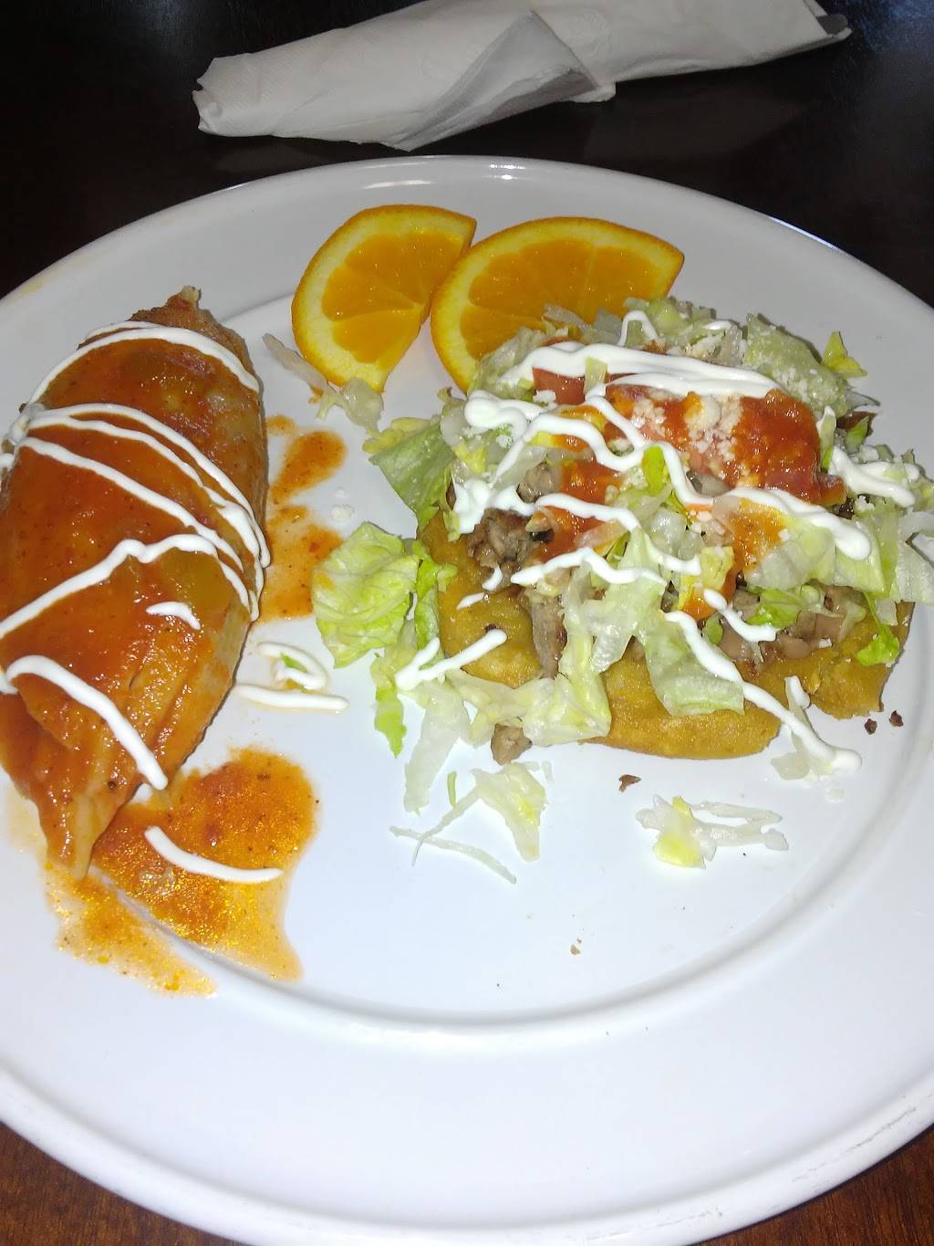 La Fondita Mexican Restaurant | restaurant | 323 Central Ave, Fillmore, CA 93015, USA | 8055247094 OR +1 805-524-7094