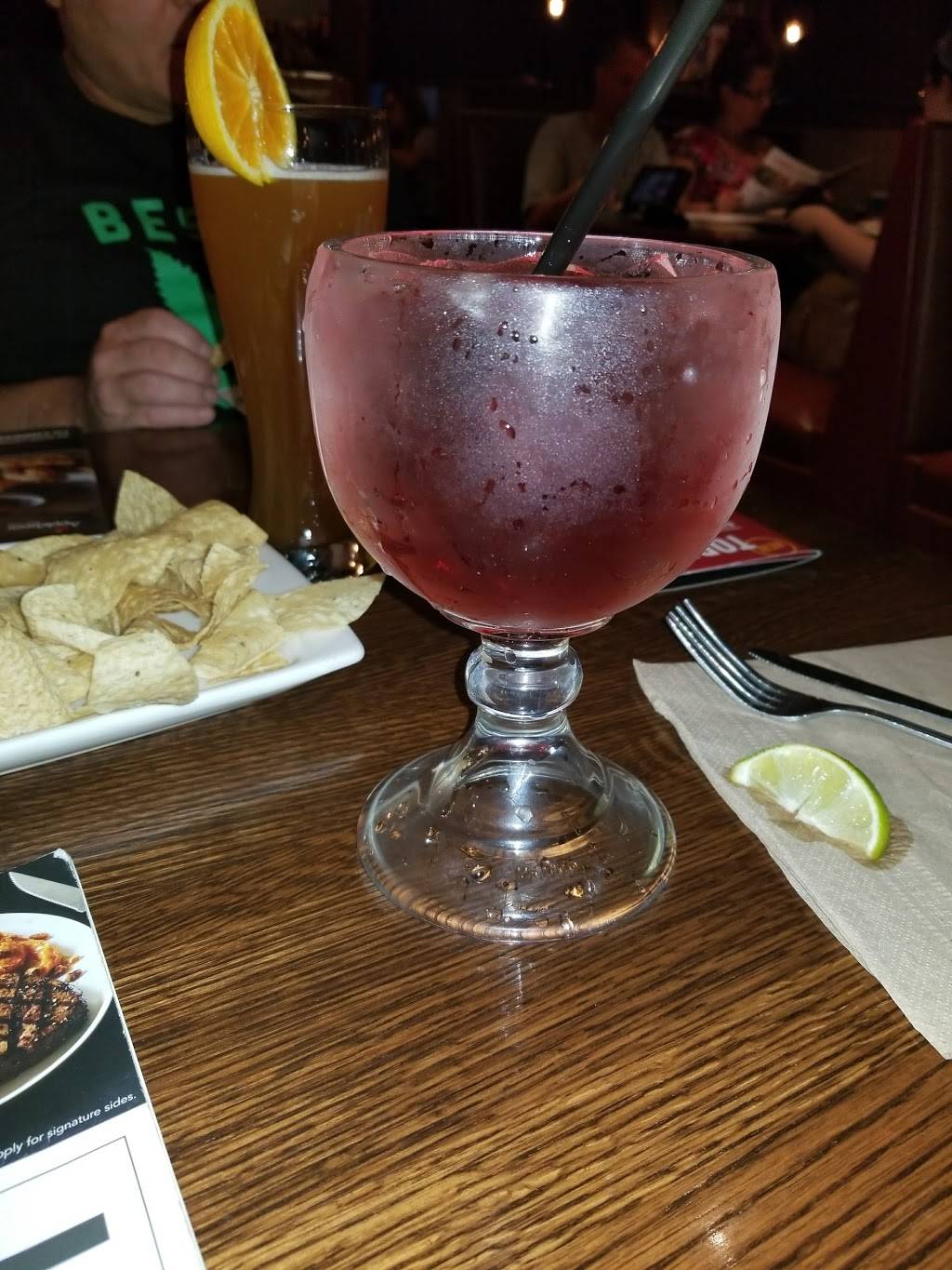 Applebees Grill + Bar | restaurant | 12825 Washington Twp Blvd, Waynesboro, PA 17268, USA | 7177493057 OR +1 717-749-3057