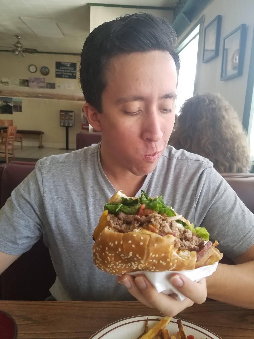 Little Rock Grill | restaurant | 7660 Pearblossom Hwy, Littlerock, CA 93543, USA | 6619443225 OR +1 661-944-3225