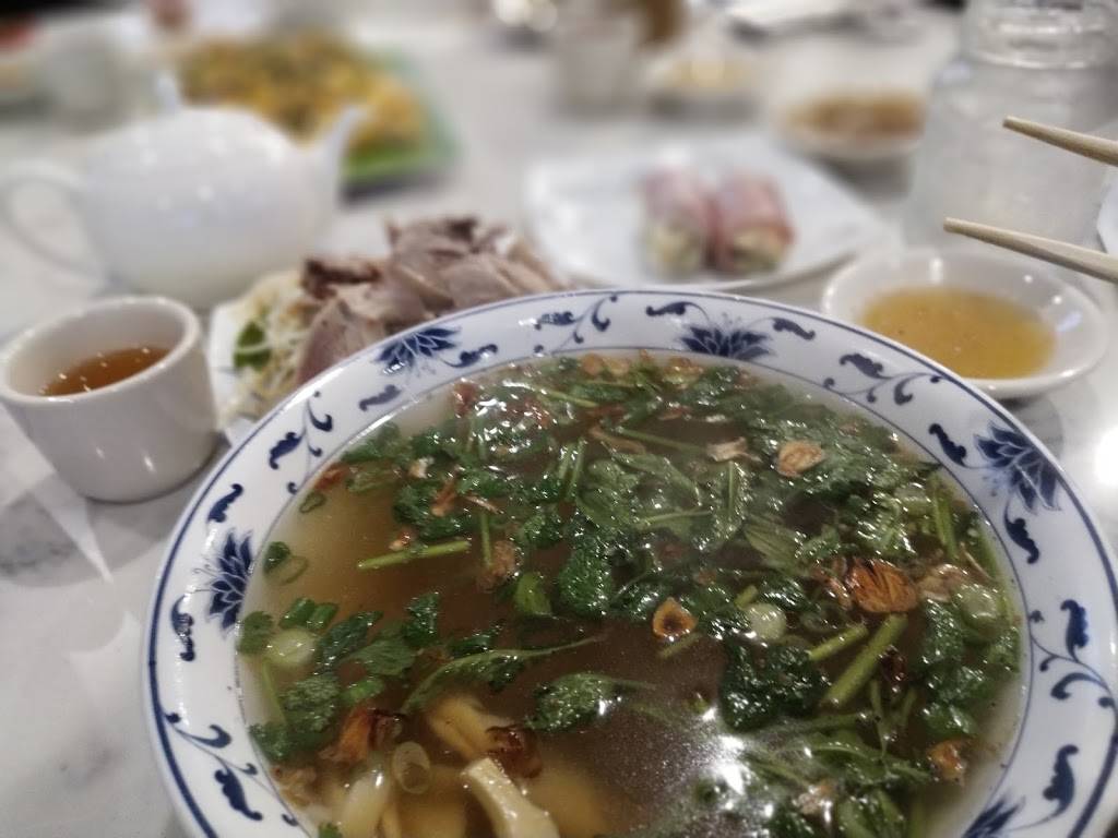 Saigon Chicken House | restaurant | 223 Adams St, Dorchester, MA 02122, USA | 6174368888 OR +1 617-436-8888