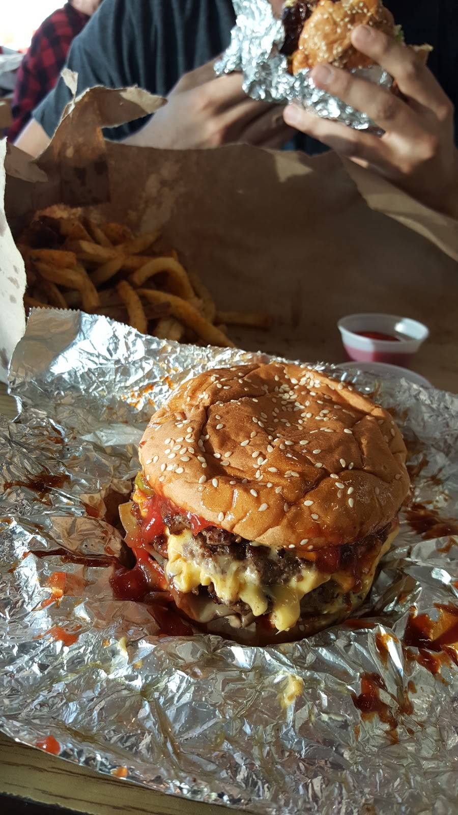 Five Guys | meal takeaway | 7945 Haven Ave, Rancho Cucamonga, CA 91730, USA | 9099419055 OR +1 909-941-9055