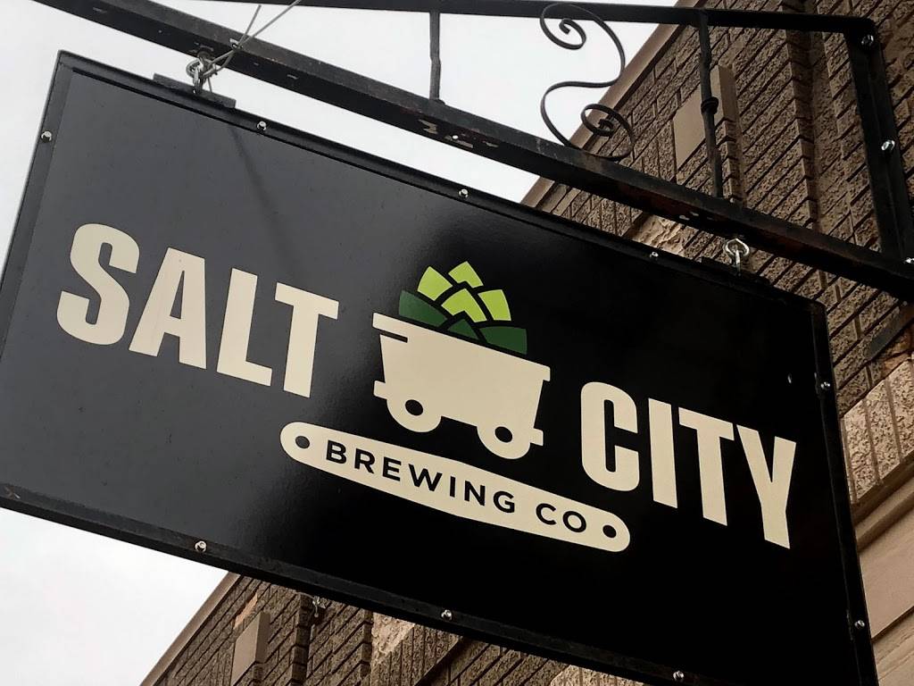 Salt City Brewing Company | restaurant | 514 N Main St, Hutchinson, KS 67501, USA | 6209606210 OR +1 620-960-6210
