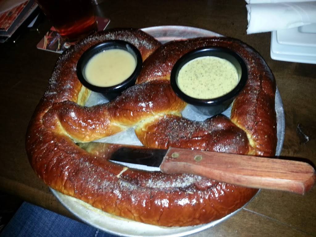 The Beer Market - Bolingbrook | restaurant | 641 E Boughton Rd #110, Bolingbrook, IL 60440, USA | 6307393000 OR +1 630-739-3000